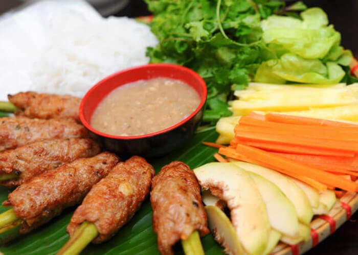 Nem nướng Nha Trang – món ăn vặt cực ngon