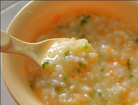 Món ngon cho bé: Cháo tôm bông cải phô mai