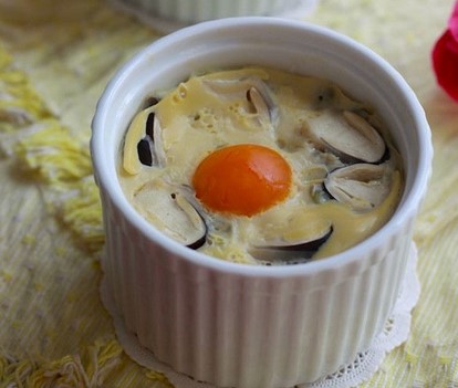 Nấm hấp trứng muối – Món lạ ngon cơm