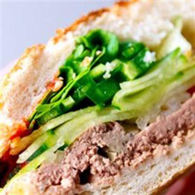 Bánh Mì Chấm Pate – Chu Văn An