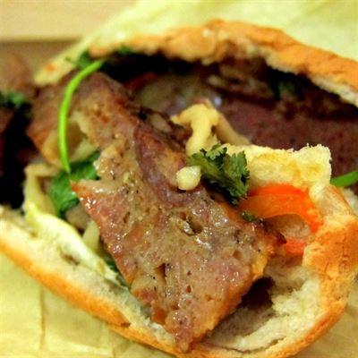 Bánh Mì Pate – Đội Cấn