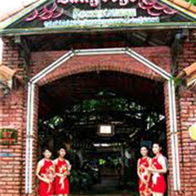 Nhà hàng Làng Ngói