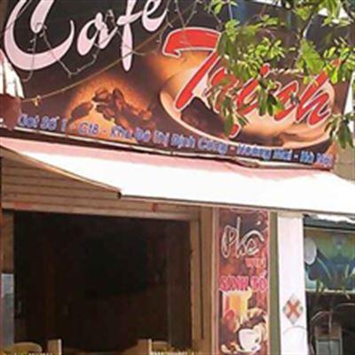 Trịnh Cafe – Định Công