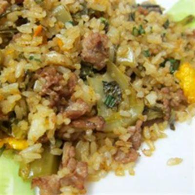 Tứ Hải – Phở và Cơm rang dưa bò