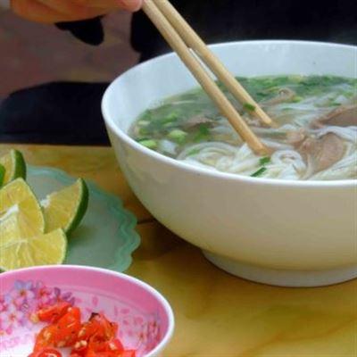 Mạnh Thắng – Phở Bò, Bánh Đa & Cơm Rang