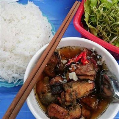 Bún Chả & Cơm Chiên – Hoàng Minh Thảo