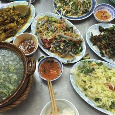 Cơm Bình Dân – Trần Khánh Dư