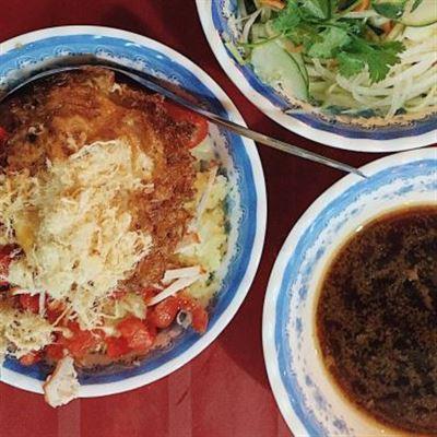 Xôi Thịt & Gà Tần – Chùa Hàng