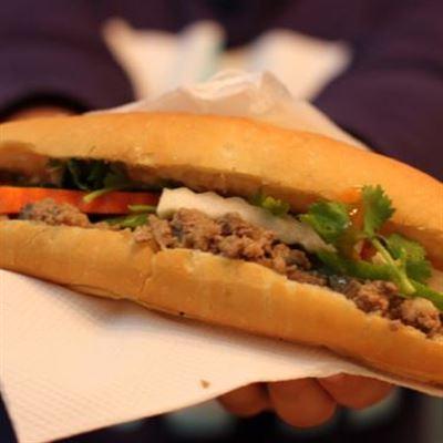 Bánh Mì Pate Thập Cẩm – Nguyễn Đức Cảnh