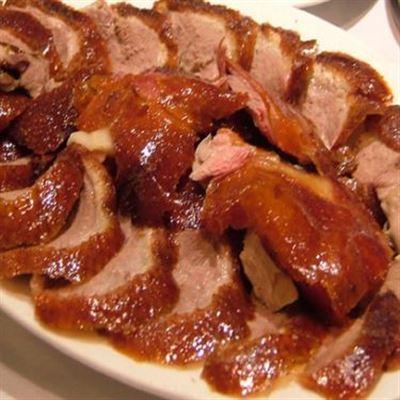 Heo Sữa Quay – Tập Thể Vạn Mỹ
