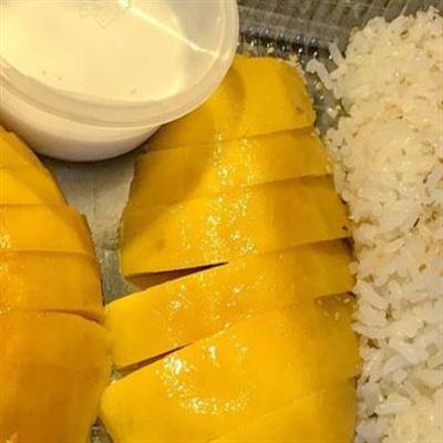 Crepe & Xôi Xoài – Lương Khánh Thiện