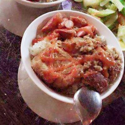 Xôi Thịt & Sữa Đậu Nành – Phố Cấm