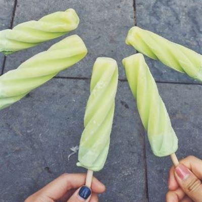 Kem Thủy Tạ – Hồng Bàng