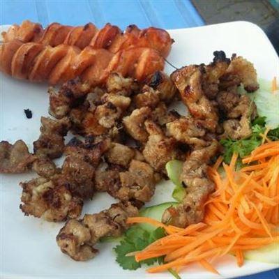 Thịt Xiên Nướng – Lạch Tray