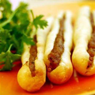 Bánh Mì Cay – Lạch Tray