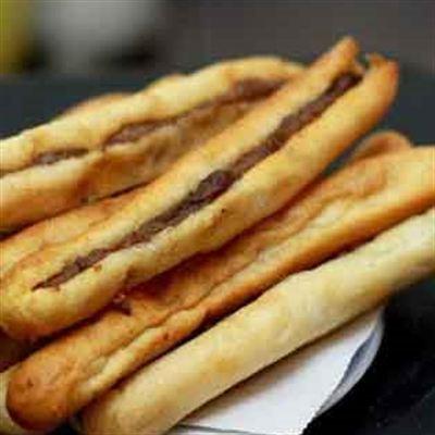 Chè Thái & Bánh Mì Cay – Đinh Tiên Hoàng