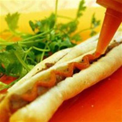 Văn Tiến – Bánh Mì Cay