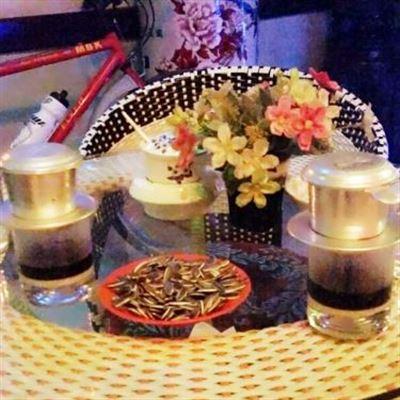 Phố Vắng Cafe