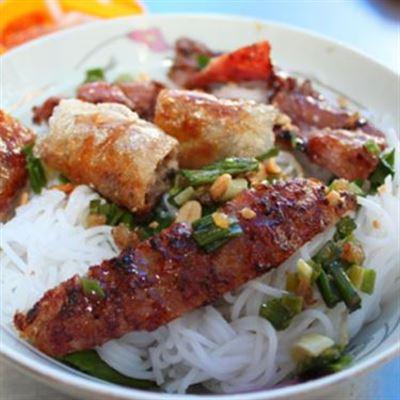 Mai Linh Quán – Quán Ăn Bình Dân