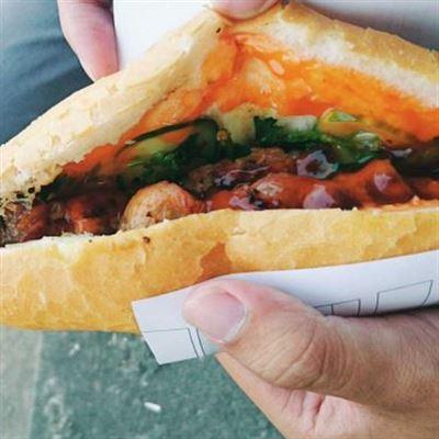 Bánh Mì Xiên Nướng