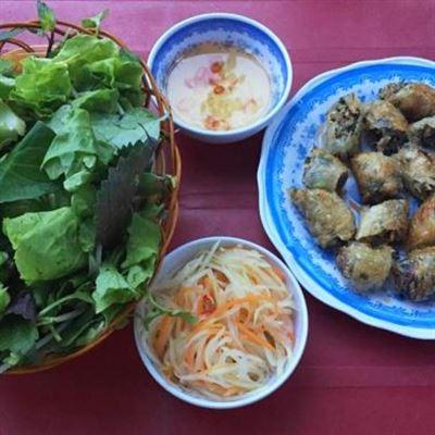 Hà Bình – Nem Cuốn & Bánh Khoai