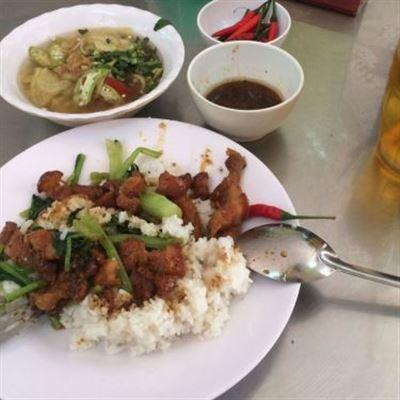 Hồng Anh – Cơm Bình Dân
