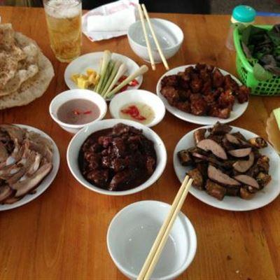 Hội Tụ – Thịt Chó Thui Rơm