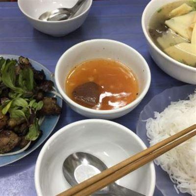 Bích Thủy – Bún, Miến & Gà Hầm