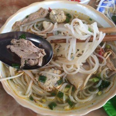 Quyên – Bún Bò Huế – Kênh Liêm