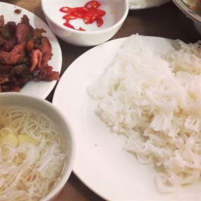 Cô Dung – Bún Chả