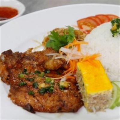 Luyến Huệ – Cơm Bình Dân