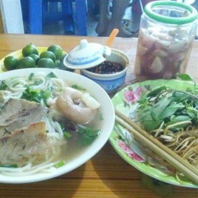 Bún Các Loại & Chè Cung Đình Huế