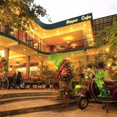 Vespa Cafe
