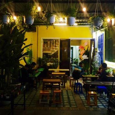 Hẻm Living Cafe