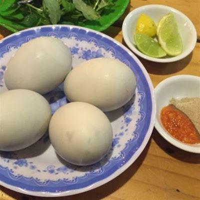 Trứng Vịt Lộn – Nguyễn Sinh Cung