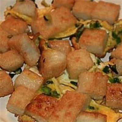 Bé Lan – Bột Chiên Nui Chiên