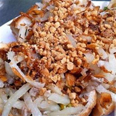 Bánh Mì Hấp Chợ Cô Giang