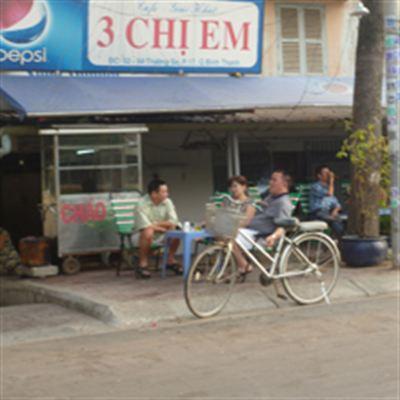 3 Chị Em Cafe