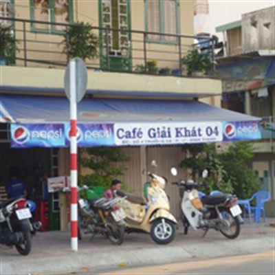 04 Cafe