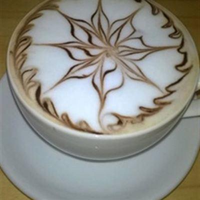Ngộ Cafe – Lạc Long Quân