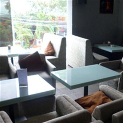 Apple Cafe – Thống Nhất