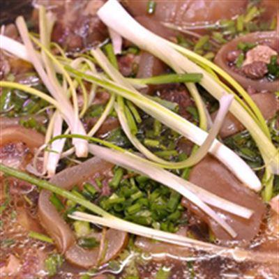 Lan Anh Quán – Lẩu Đuôi Bò