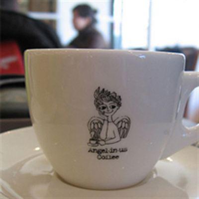 Angel In Us Coffee – Tôn Dật Tiên