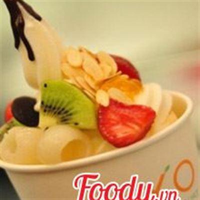IYO Frozen Yogurt – UnionSquare