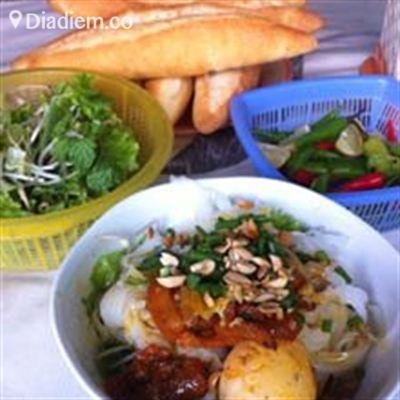 Bà Trang – Bún Bò, Mì Quảng