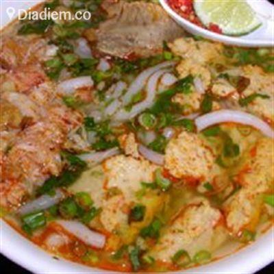 Bánh Canh Xương Chả – Bánh Lọc