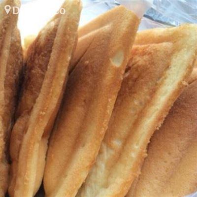 Bánh Hot Dog