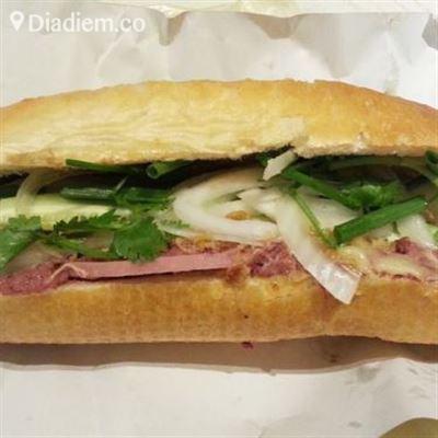 Bánh Mì – Hàng Buồm