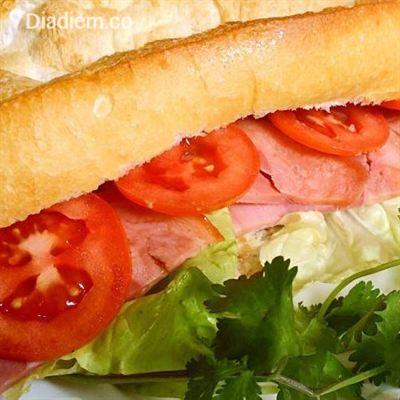 Bánh Mì P – Hàng Buồm