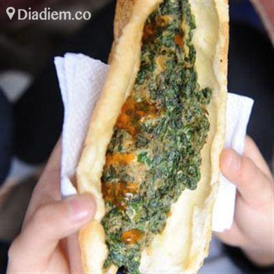 Bánh Mì Trứng Ngải Cứu – Trung Văn